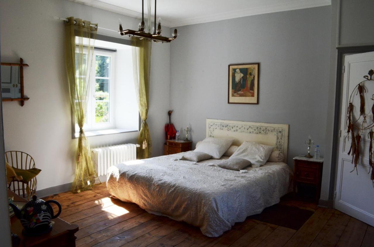 Bed and Breakfast Domaine Des Papeteries Plounevez-Moedec Esterno foto